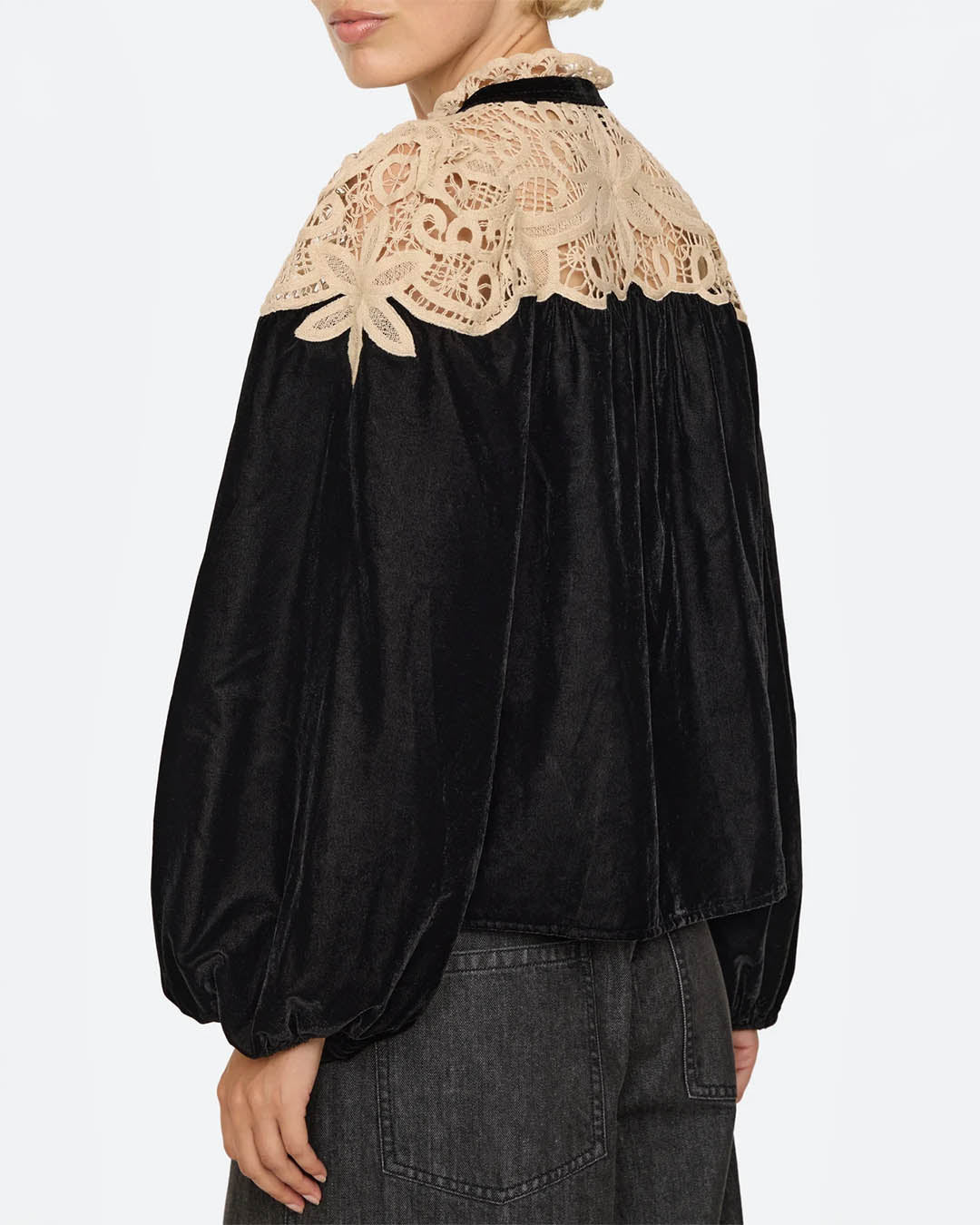 Sea New York Shiloh Emb L/SLV Top