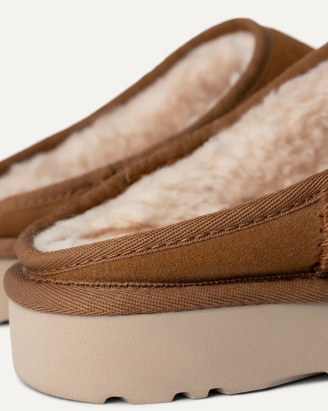 UGG M Classic Slip-On