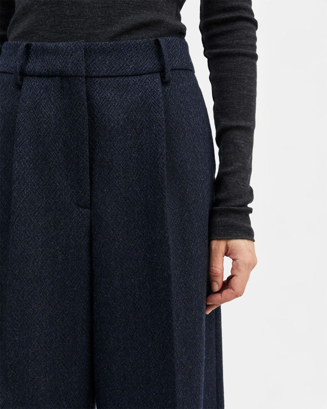 Skall Studio Thom Trousers
