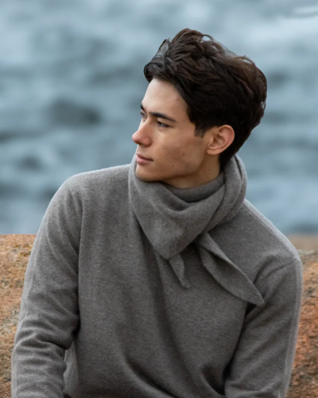 Mawei Triangular Scarf