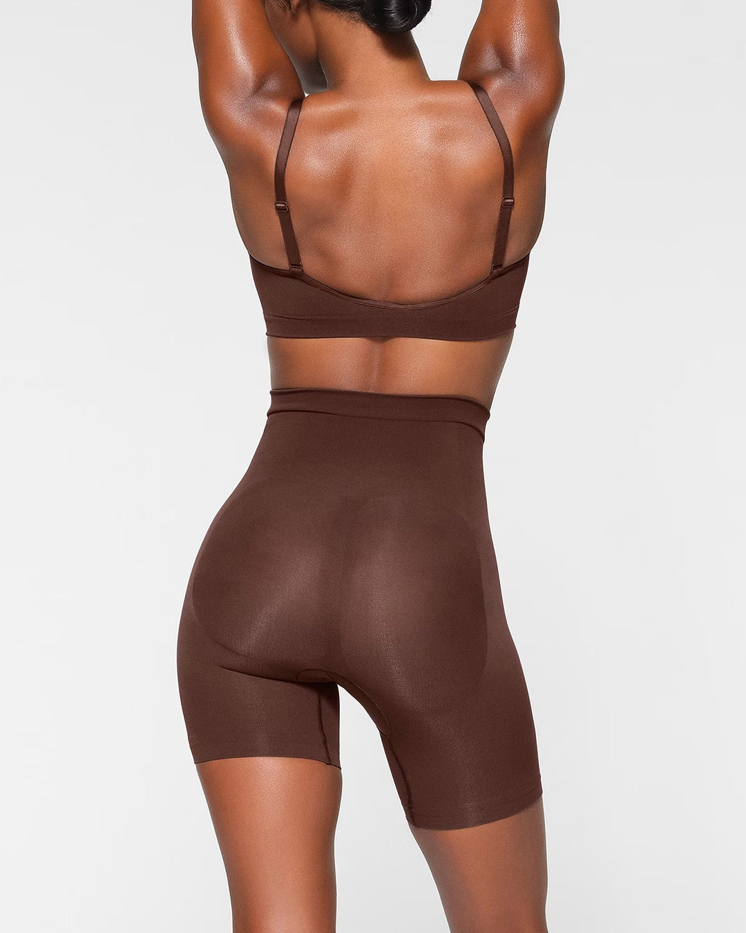 SKIMS Seamless Sculpt Mid Thigh Short