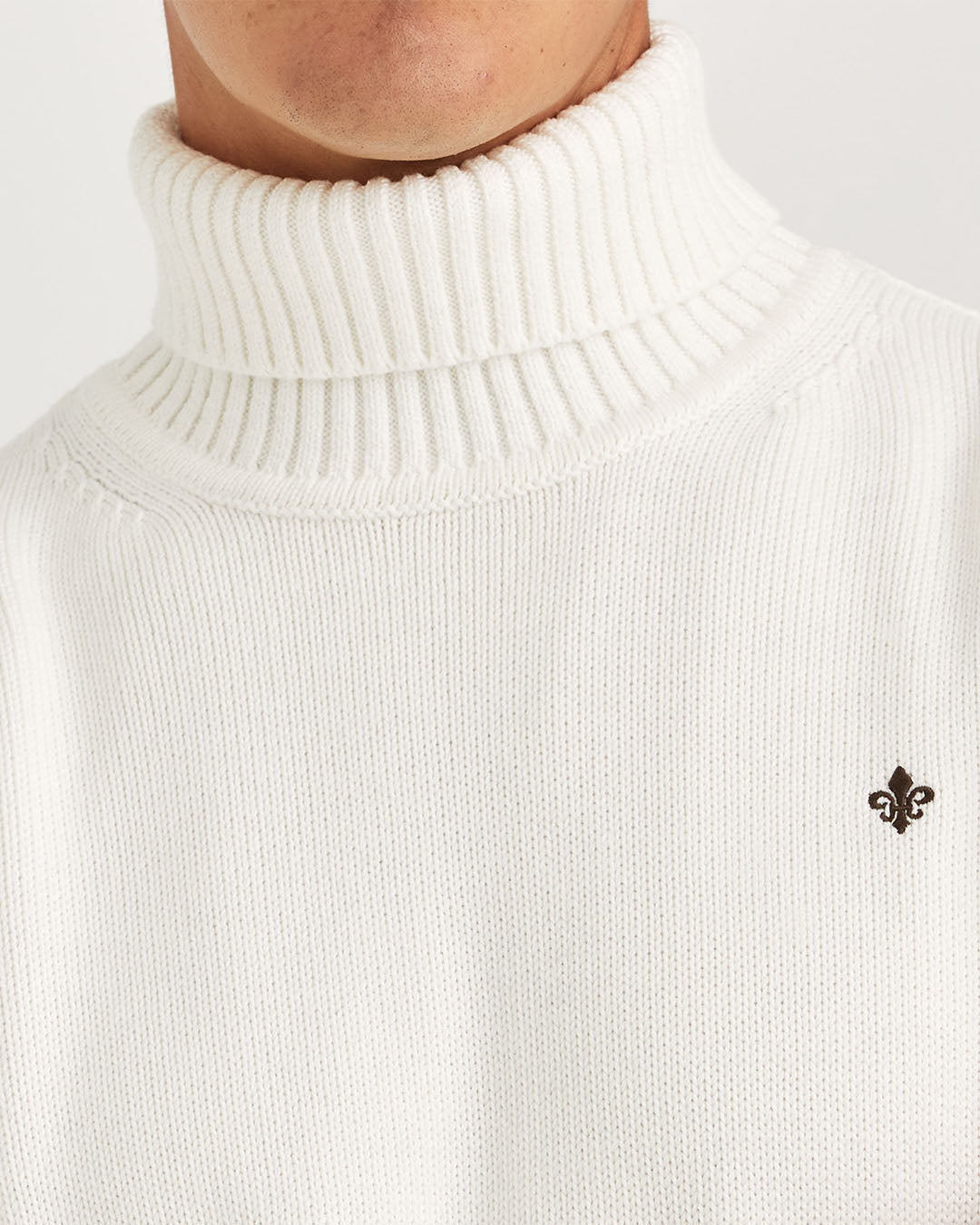 Morris Howard Roller Neck