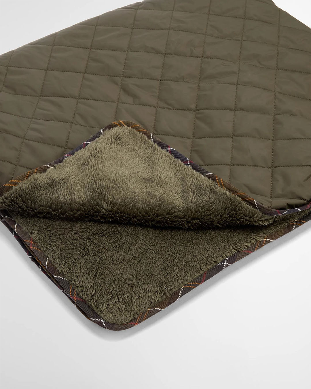Barbour Dog Quilt & Fleece Blanket