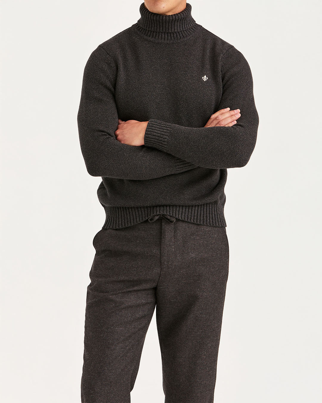 Morris Howard Roller Neck