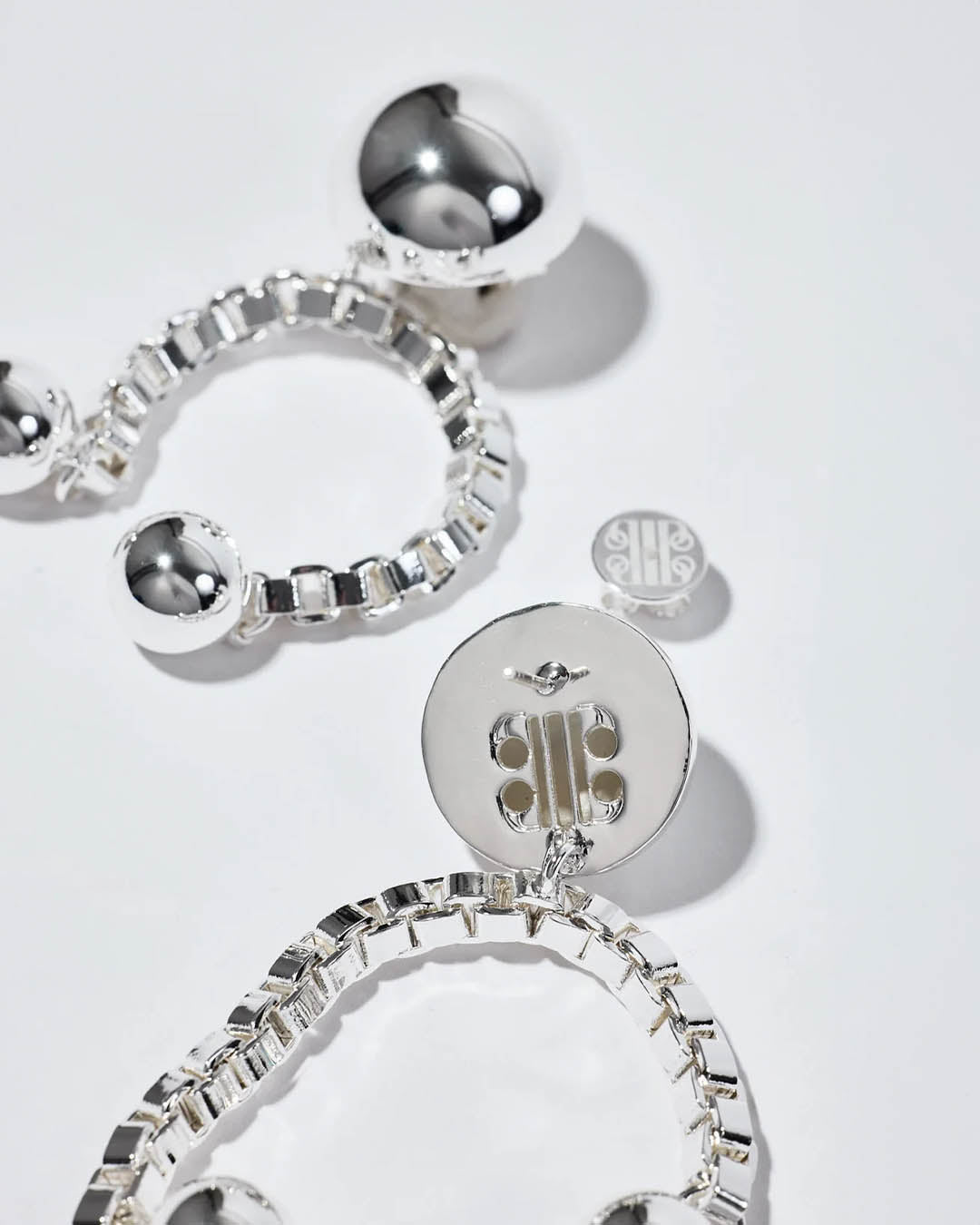 Pearl Octopuss.Y Tiny Solar Studs