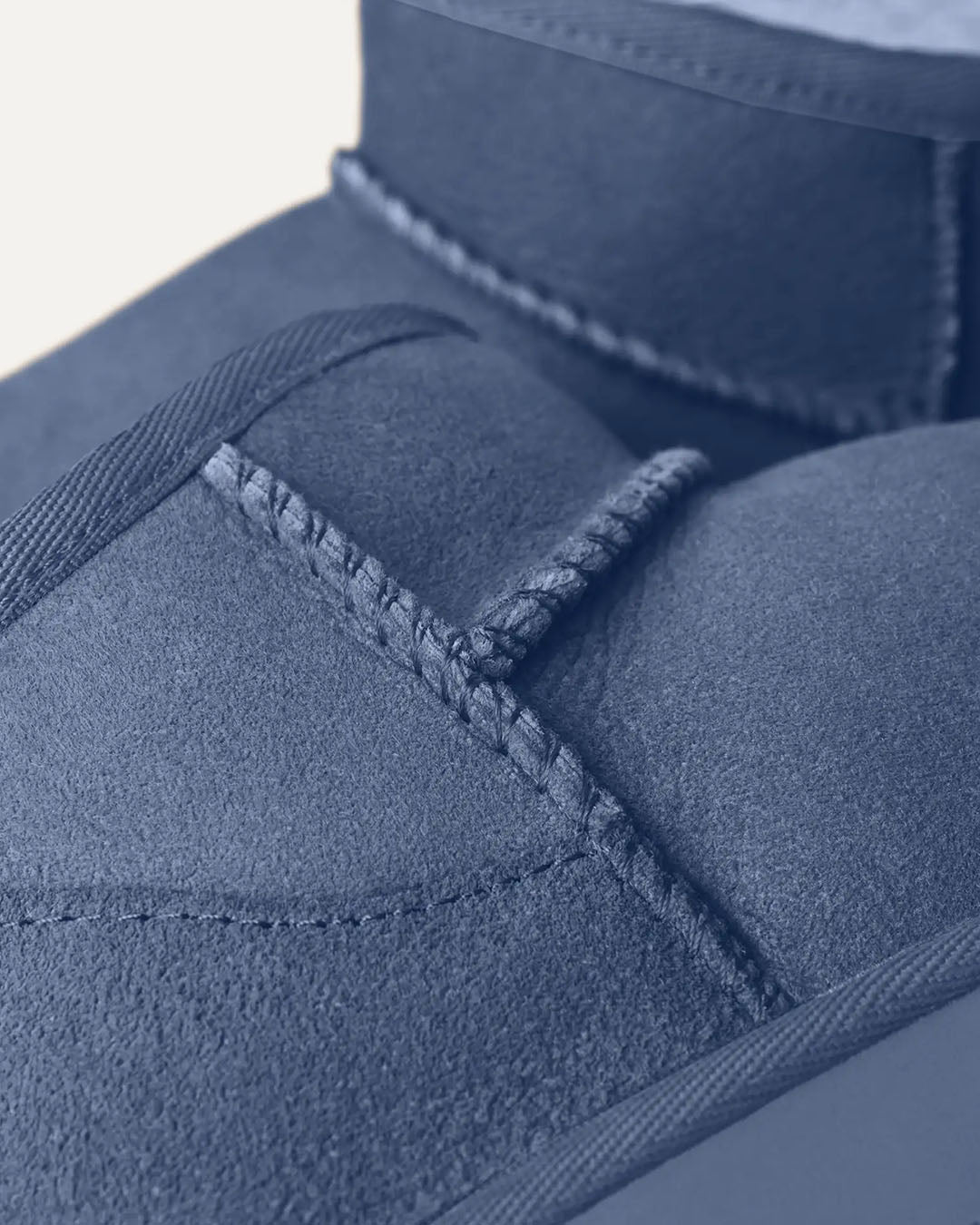 UGG W Classic Ultra Mini