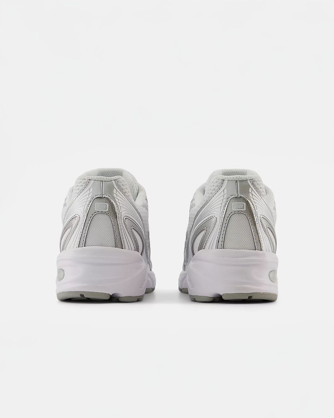 New Balance 740