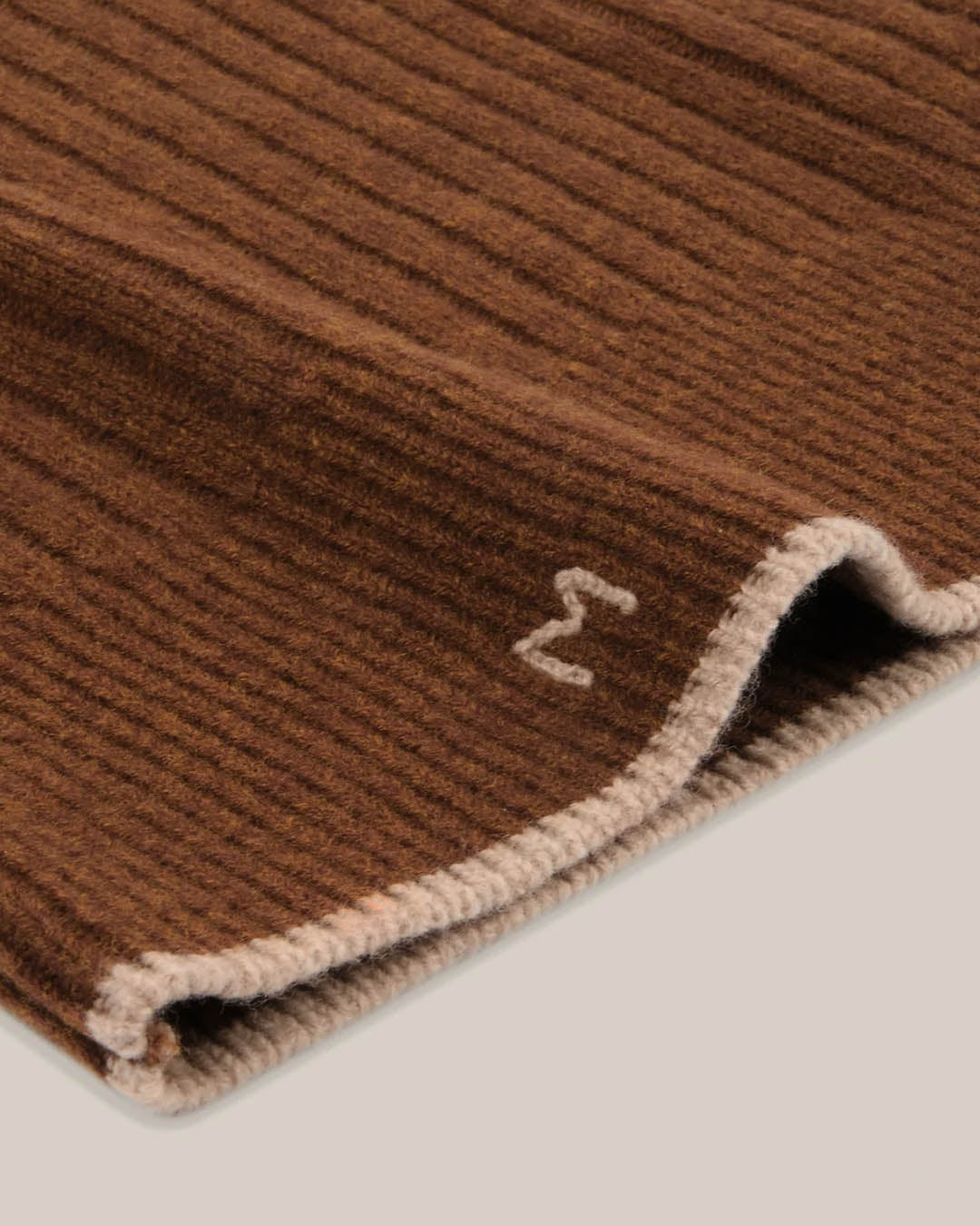 Moismont Hood Irma N°227