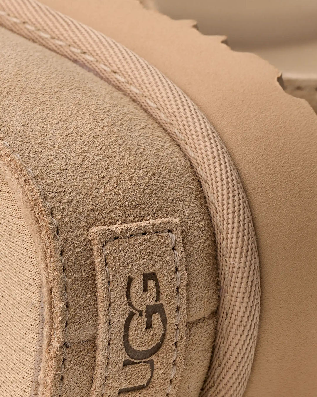 UGG W Goldenstar Hi Cutout Slide