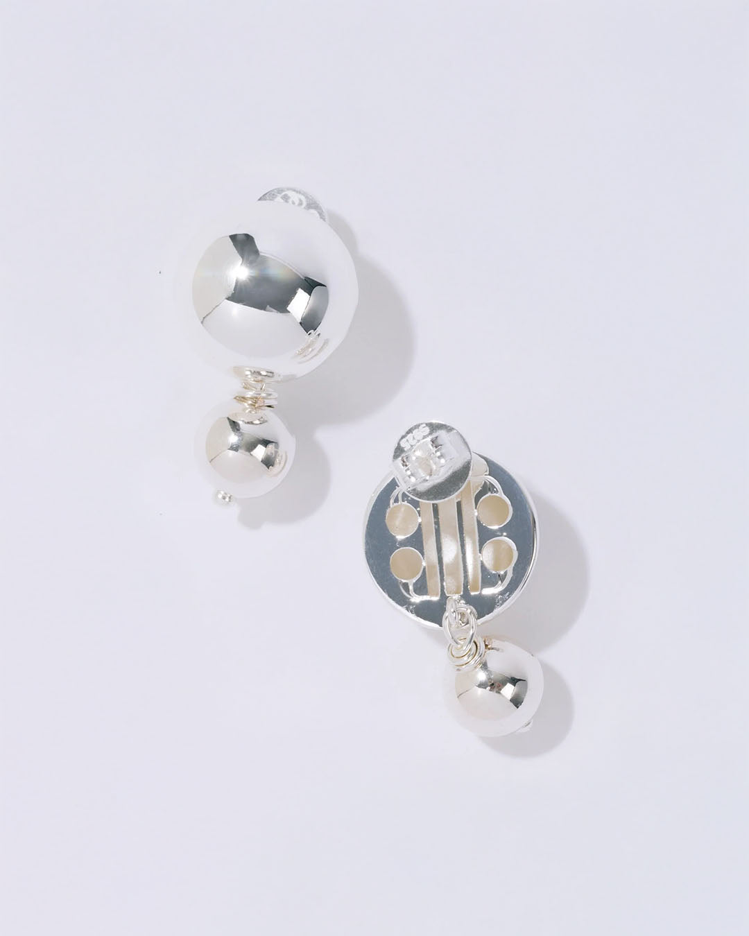 Pearl Octopuss.Y Venus Studs