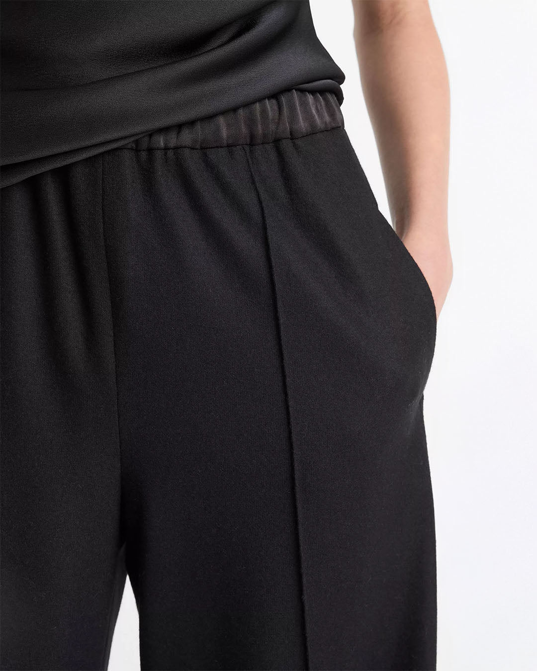 Vince Mid Rise Satin Combo Pull On Pant