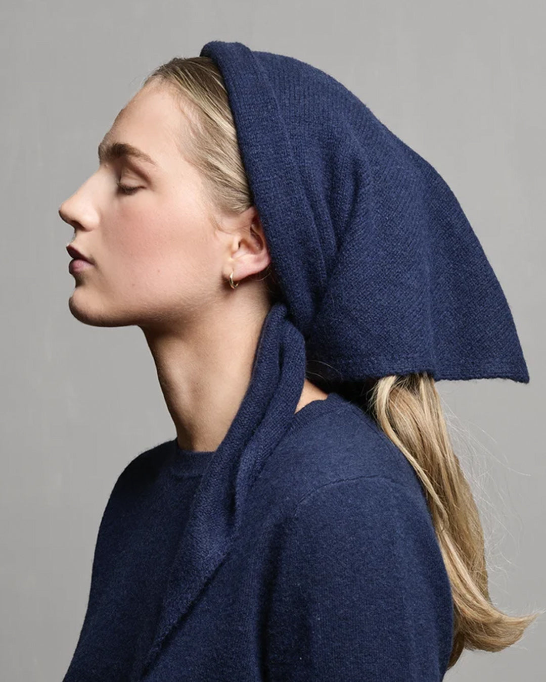 Mawei Triangular Scarf