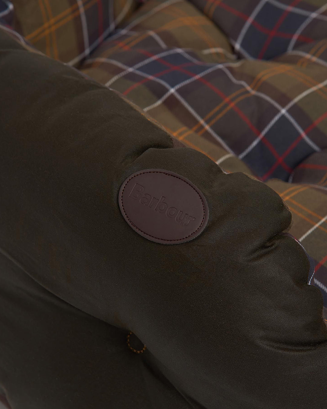 Barbour Wax/Cotton Dog Bed 30in