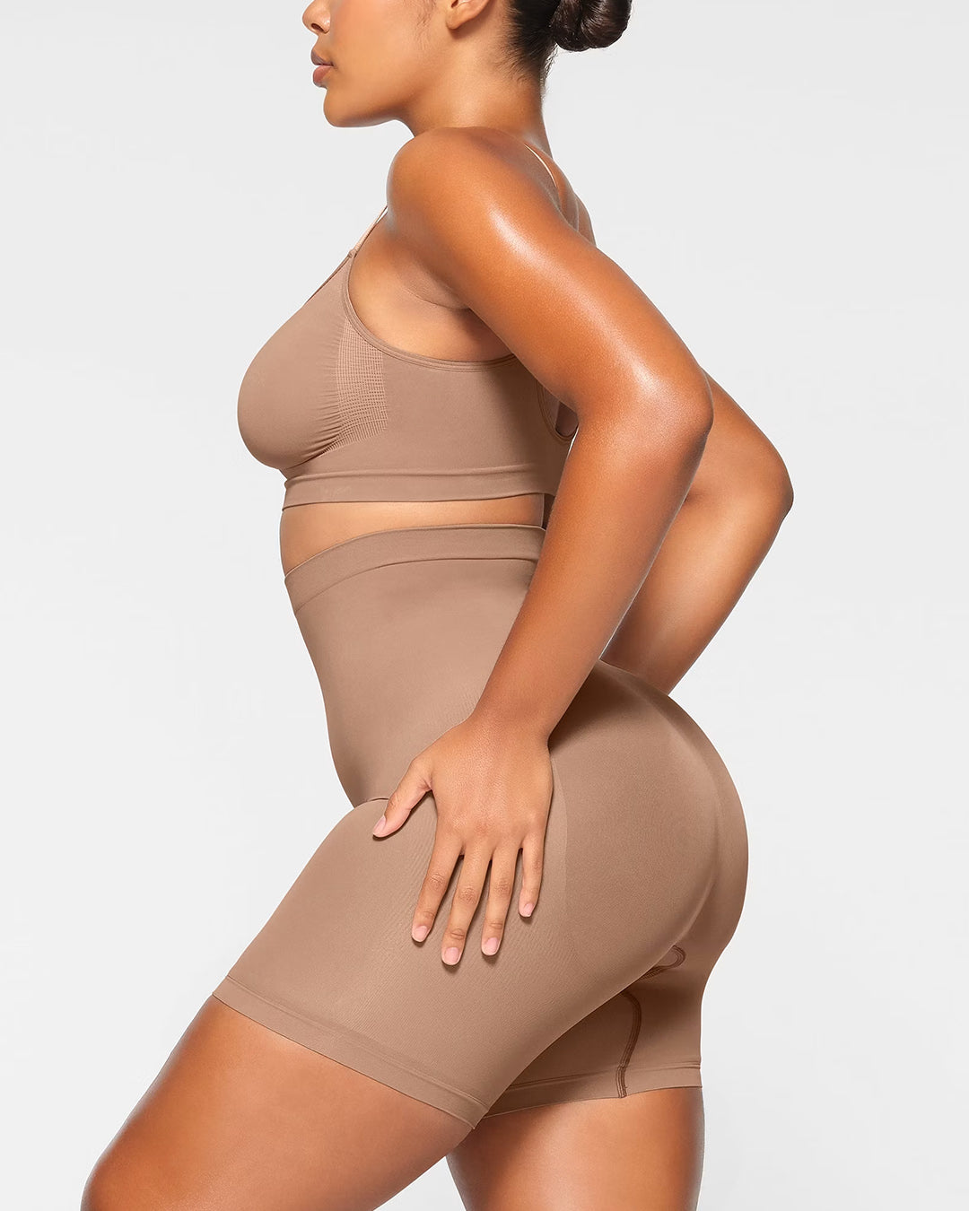 SKIMS Seamless Sculpt Mid Thigh Short