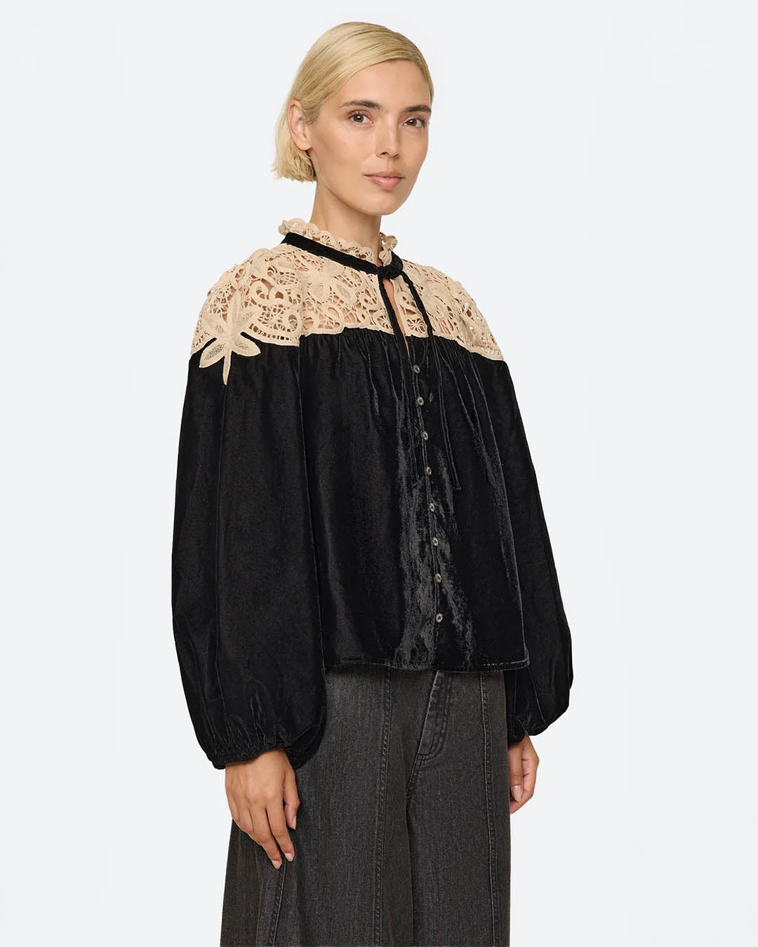 Sea New York Shiloh Emb L/SLV Top