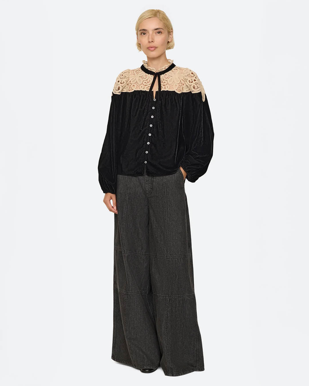 Sea New York Shiloh Emb L/SLV Top