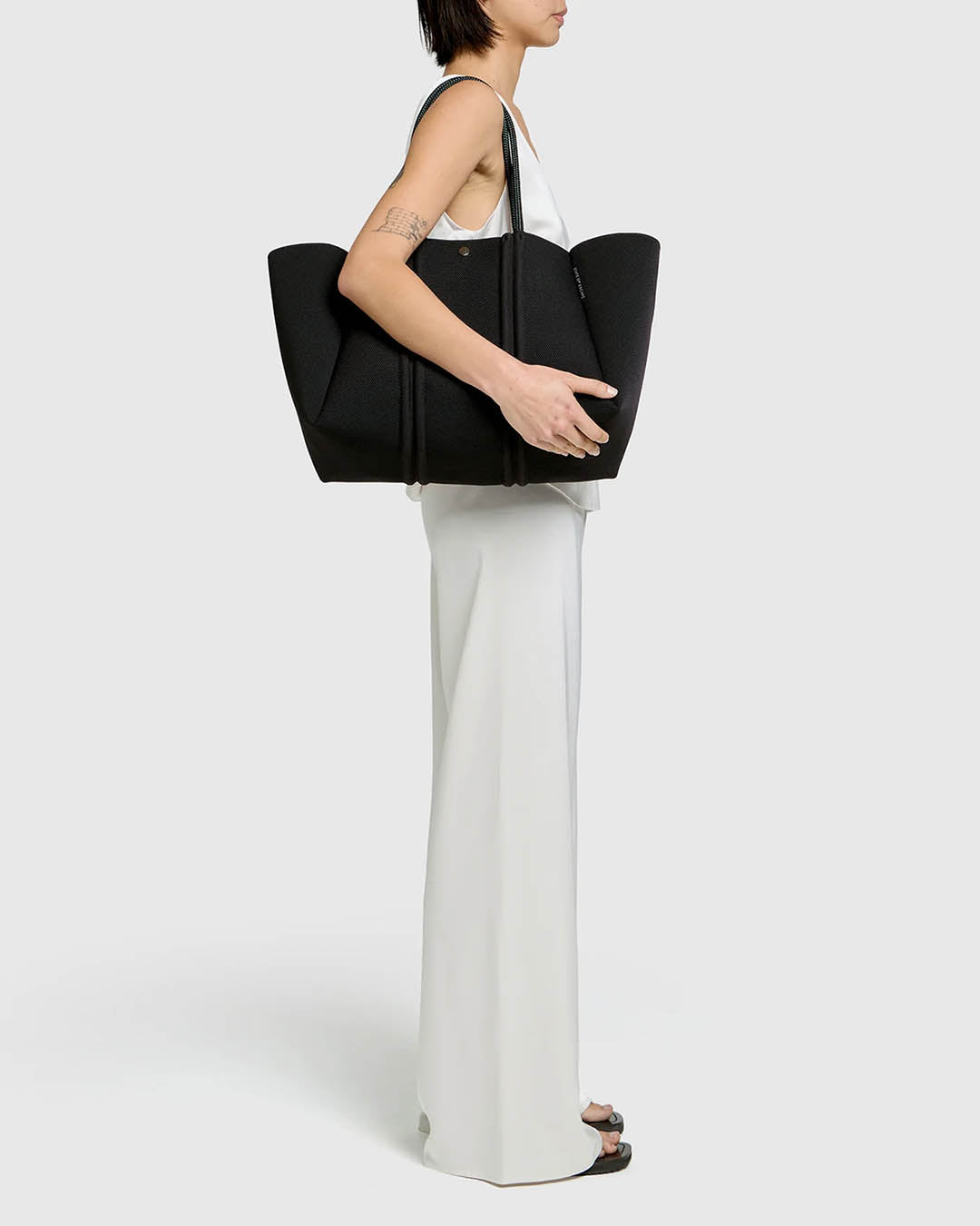 State of Escape Meridian Large Tote