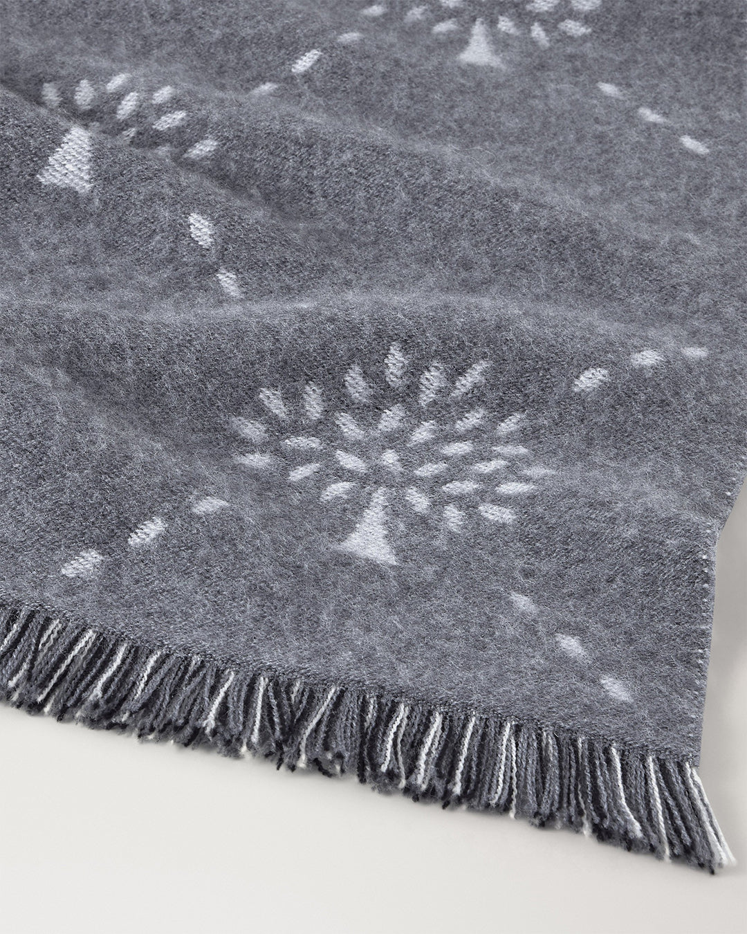 Mulberry Diamond Tree Jacquard Scarf