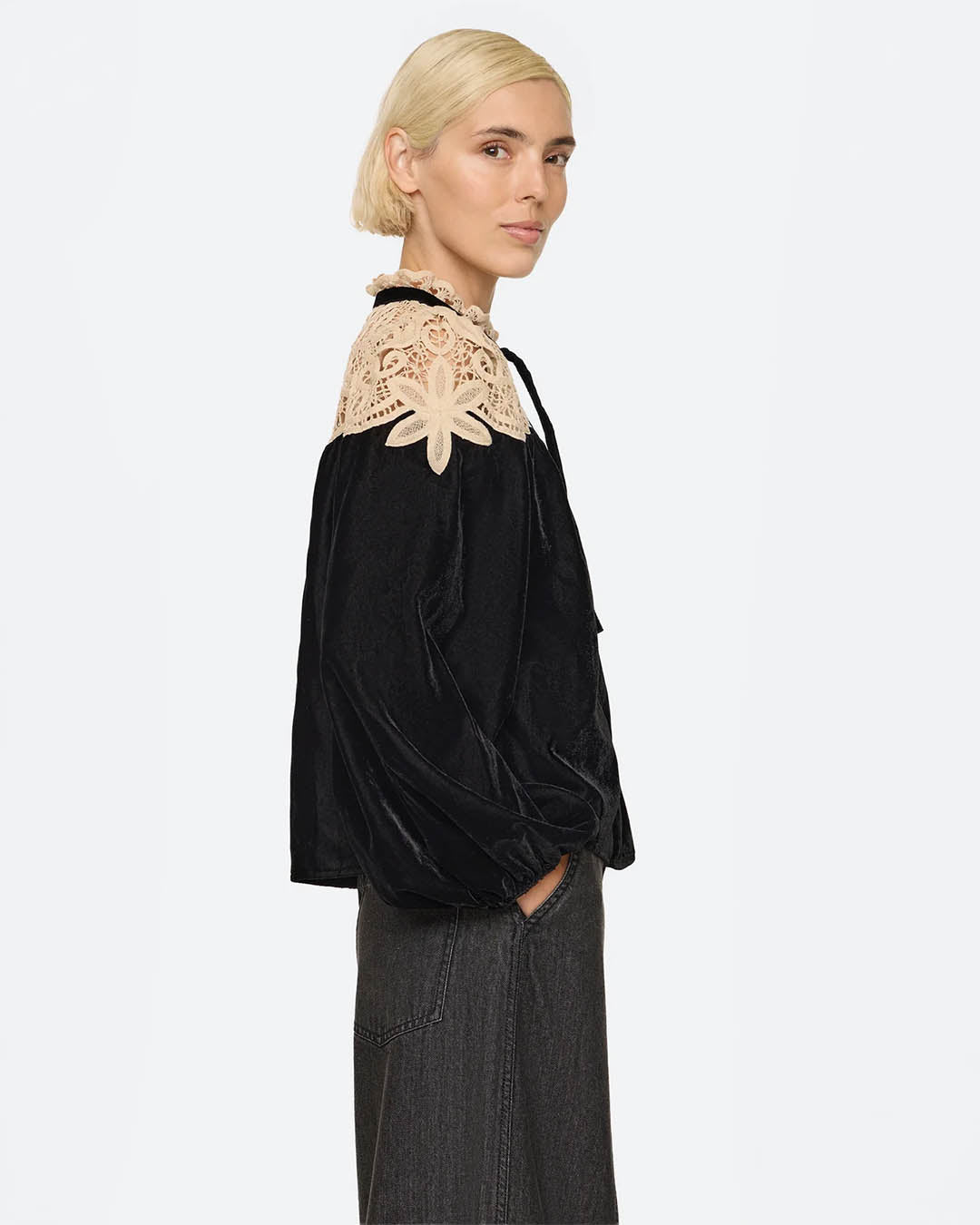 Sea New York Shiloh Emb L/SLV Top