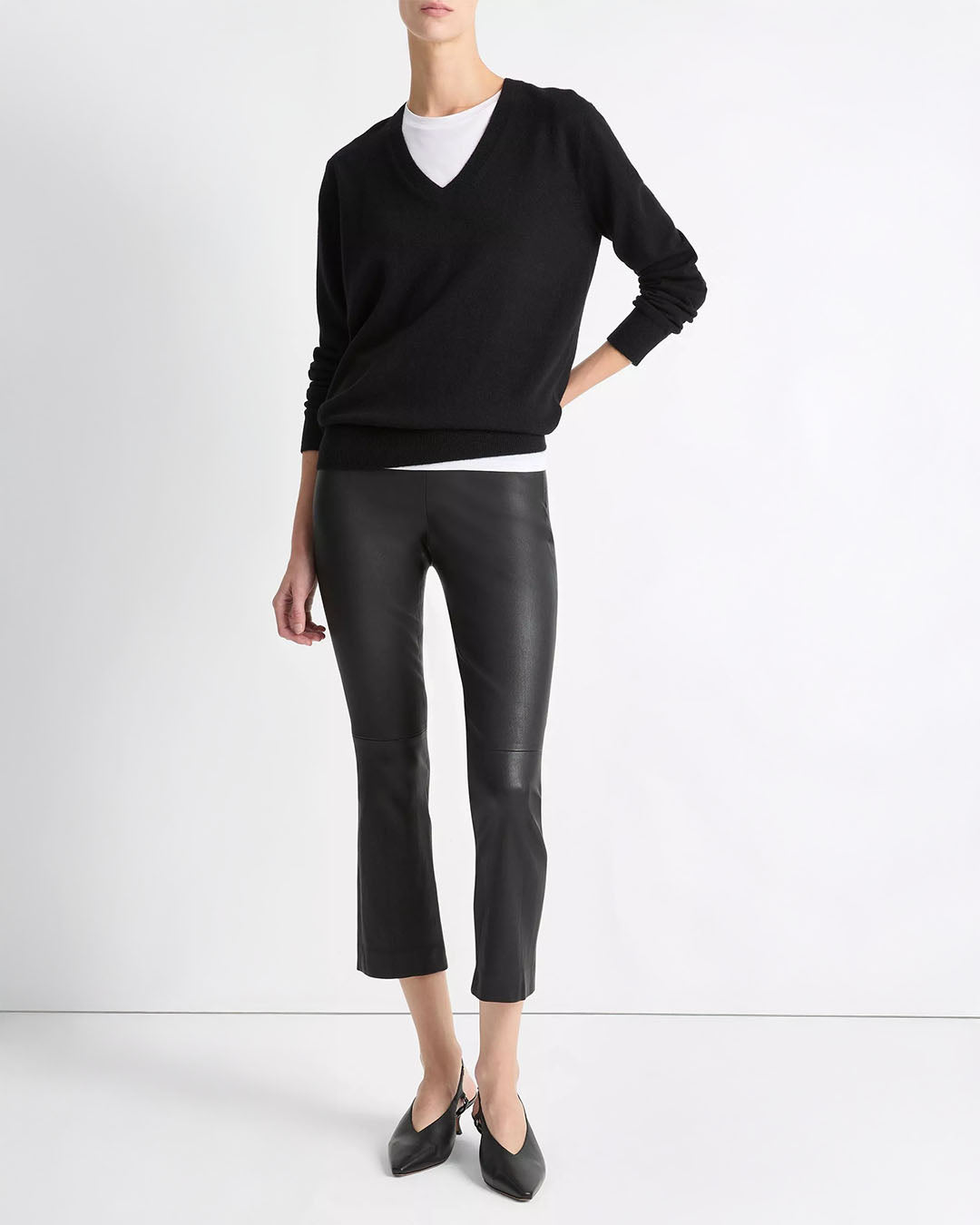Vince Cashmere Weekend V-Neck