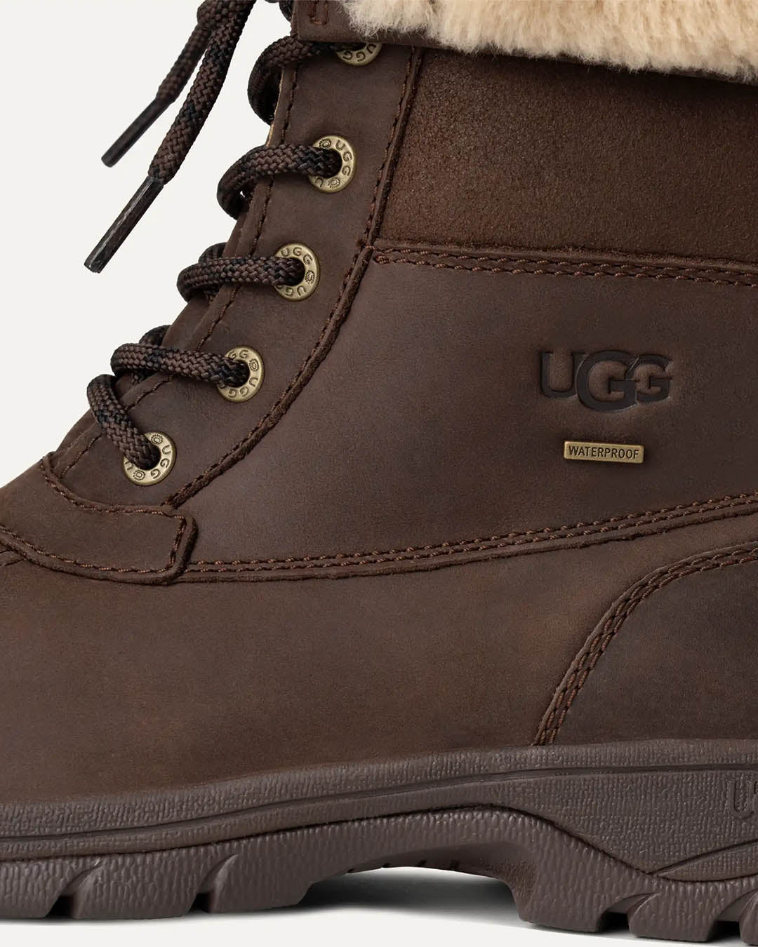 UGG M Butte Distressed