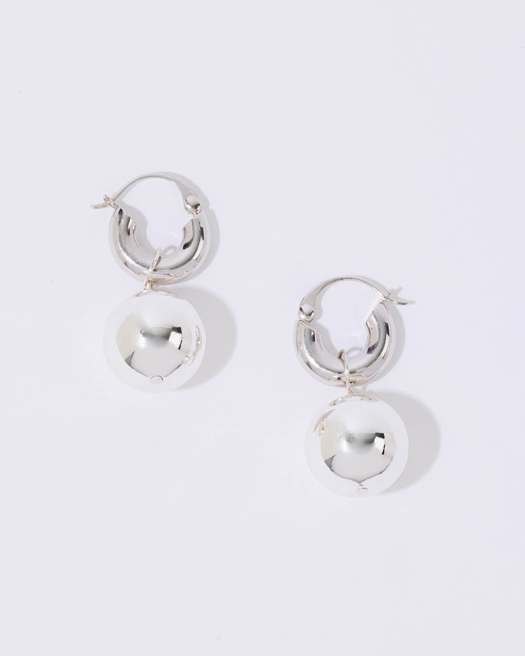 Pearl Octopuss.Y Silver Sphere Hoops