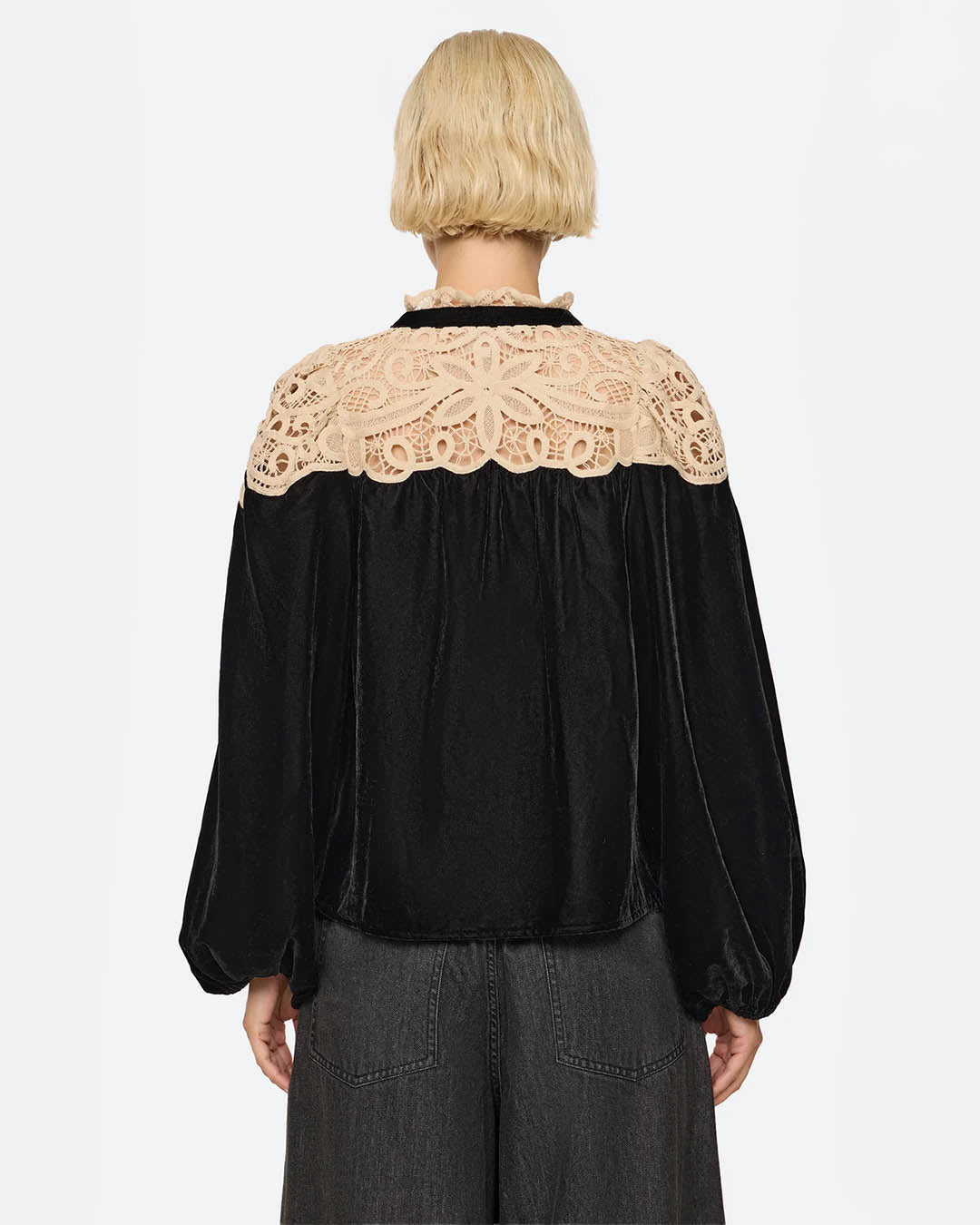 Sea New York Shiloh Emb L/SLV Top