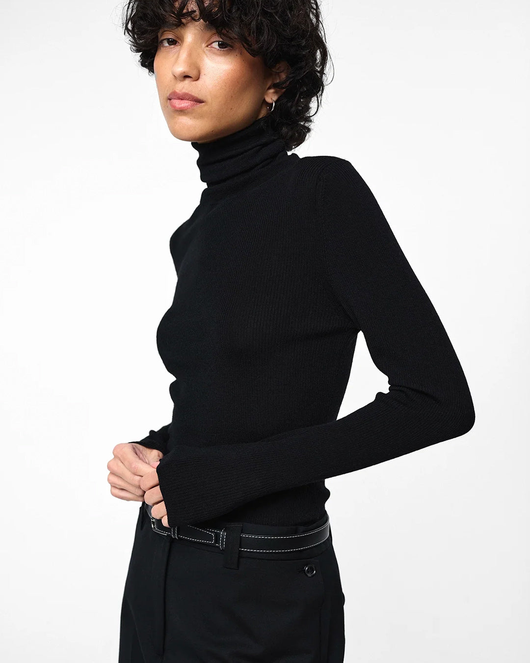 Julie Josephine Astri Longsleeve