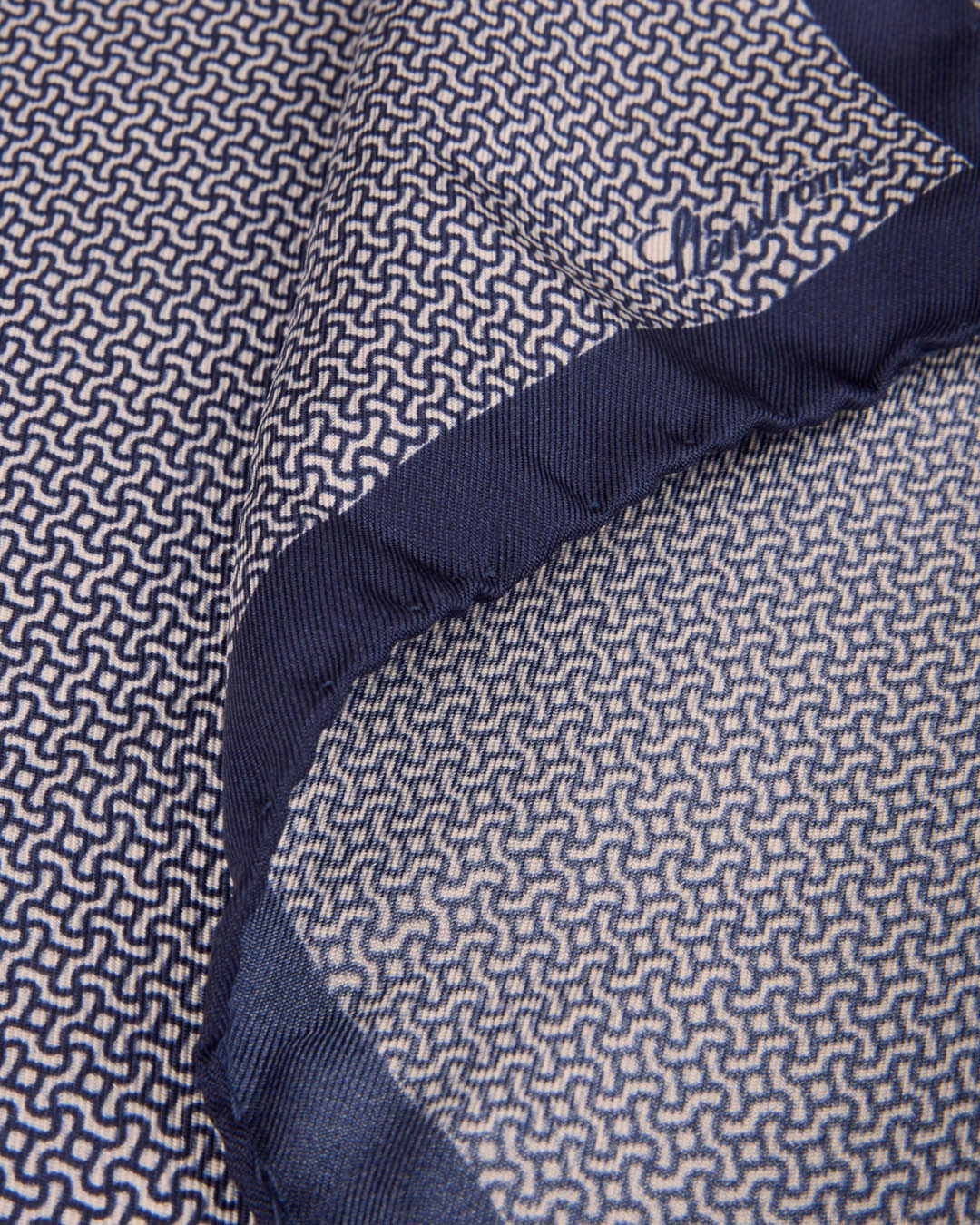 Stenströms Hankie, Silk