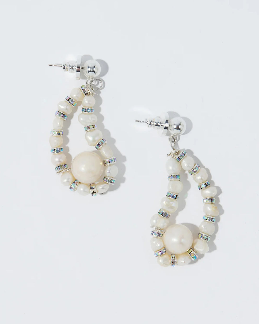 Pearl Octopuss.Y La Perla Oysters